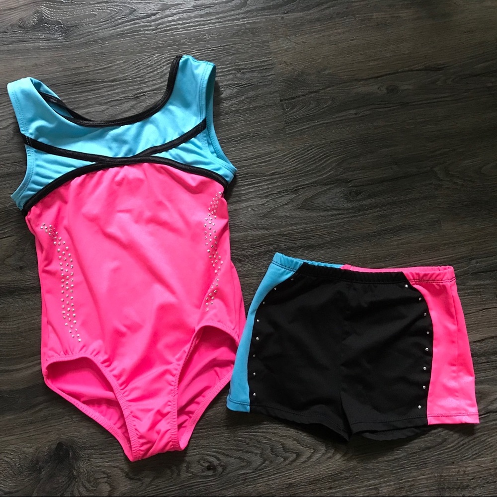 Danskin Freestyle Leotard & Shorts 7-8